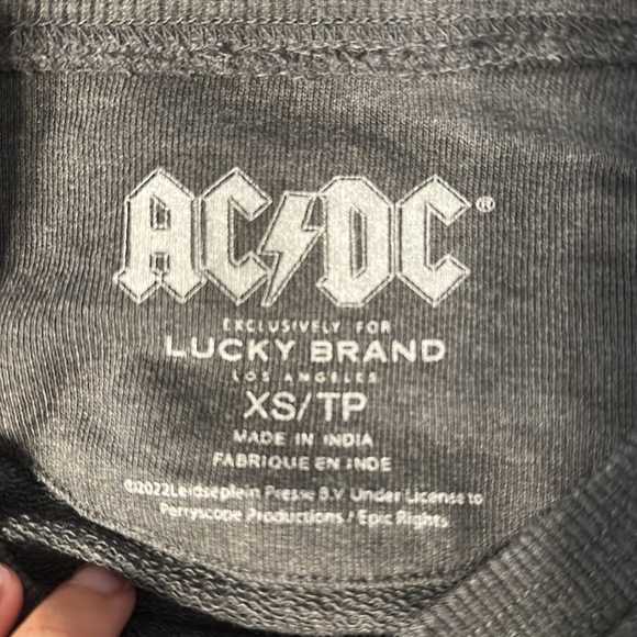 AC/DC cropped crew neck - Picture 3 of 3